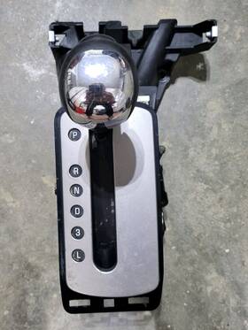 3928252 Pontiac Used Automatic Transmission Shift Lever Assembly Fits 2008 G6
