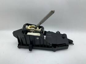 99642401004-24366 Porsche 1999-2004 911 996 Boxster 986 Shifter Shift Console 6 Speed