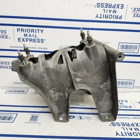 22686315 Saturn 02-05 Vue V6 Suv Transmission Gear Floor Shifter Mount Bracket Oem