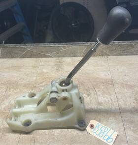 242-998558 Scion 2004-2006 Xb 5 Speed Standard Shift Floor Gear Shifter Assembly Oem