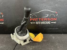 3356052070 Scion 04-06 Xb 5 Speed Manual Trans Floor Stick Shifter Gear Selector With Boot