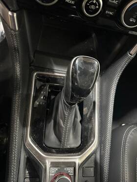 5152386 Subaru Used Automatic Transmission Shift Lever Assembly Fits 2020 Forester Tran