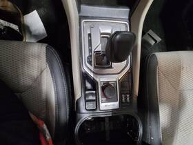 751280 Subaru Used Automatic Transmission Shift Lever Assembly Fits 2019 Forester Gra
