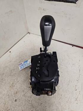 242-998025 Suzuki 08 Sx4 Floor Shifter Without Bezel Oem
