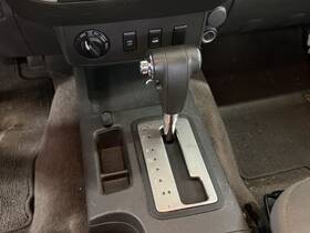 242.sz1511 Suzuki Equator 2011 Transmission Shift 206088