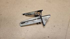 28390-78a20 Suzuki 1999 Carry Mazda Scrum Gear Shift Select Cable Bracket Da52t Db52t Dh52t
