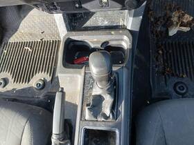 1022904 Toyota Used Automatic Transmission Shift Lever Assembly Fits 2019 Tacoma Grade