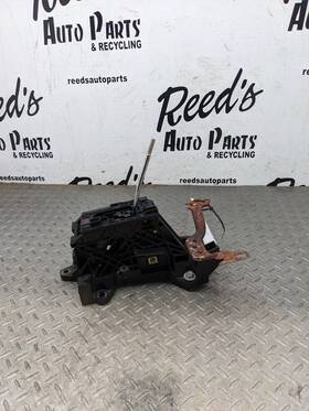 239.to1j14 Toyota 2012-2014 Camry Automatic Gear Selector Floor Shifter Assembly Oe 1165591