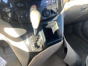 242.to1404 Toyota Shifter Sienna 2004 Transmission Shift 1299640