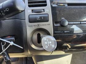 242.to1a09 Toyota Prius 2009 Transmission Shift 7883203