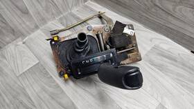 33502-35390 Toyota 96-02 4runner 4x4 Genuine Shifter Assembly Gear Selector Lever