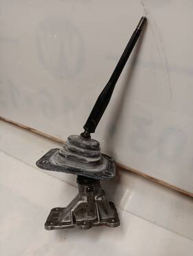 33504-14050-s4 Toyota 1993-1998 T100 Transmission Floor Gear Shifter 5 Speed 33530-34010 Oem