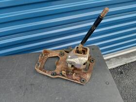 33506-20200 Toyota 86-89 Celica Manual Transmission Shifter Assembly Plate Mount - St162 Gt