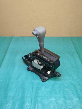 33560-06030 Toyota 2004-2006 Camry Gear Shifter Selector Assembly Oem