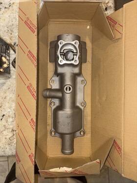 33570-53010 Toyota Is300 Retainer Sub Assembly Control Shift Lever