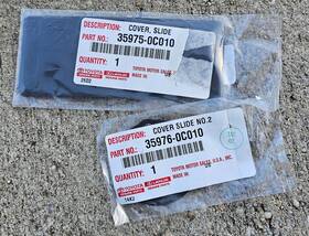35975-0c010 Toyota Shift Lever Slide Cover