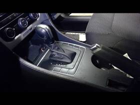 242.vw1o17 Volkswagen 2017 Passat Automatic Transmission Shifter 1437245