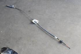 239.vo1k04 Volvo 2001 2002 2003 2004 V40 Shift Cable Linkage Fwd A/t Automatic 4 Cylinder