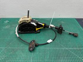 31367924 Volvo 15-18 S60 V60 T5 Automatic Transmission Gear Position Shifter With Cable Oem