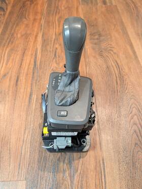 P08636187 Volvo 2001-2003 Oem Black Automatic Floor Shifter With Geartronic For S60 V70 Xc70