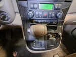 2012 Kia Sedona Dash Mount Shifter Lever/knob - Used, 125K Miles, Oem. Fixed Price $100.70.