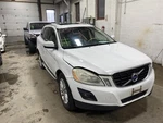 2010 Volvo XC60 Automatic Floor Shifter Gear 1432611. Fixed Price $94.99.