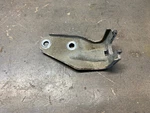 9176496 01-09 Volvo S60 V70 Xc Automatic Transmission Shifter Cable Bracket. Fixed Price $19.00.